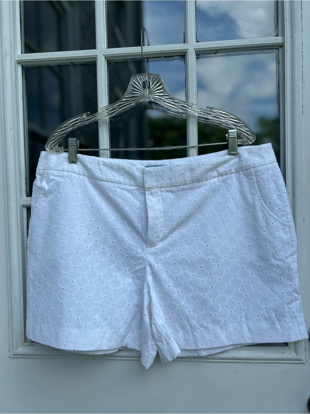 Cynthia Rowley White Eyelet Cotton Shorts Size 16 Preppy Summer